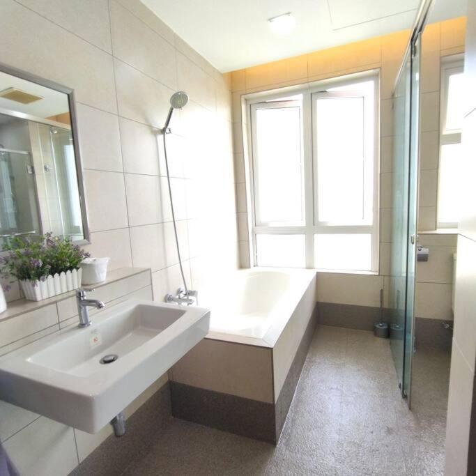 Octagon Premium Ipoh Town Center 2Br 101 By Grab A Stay Екстериор снимка
